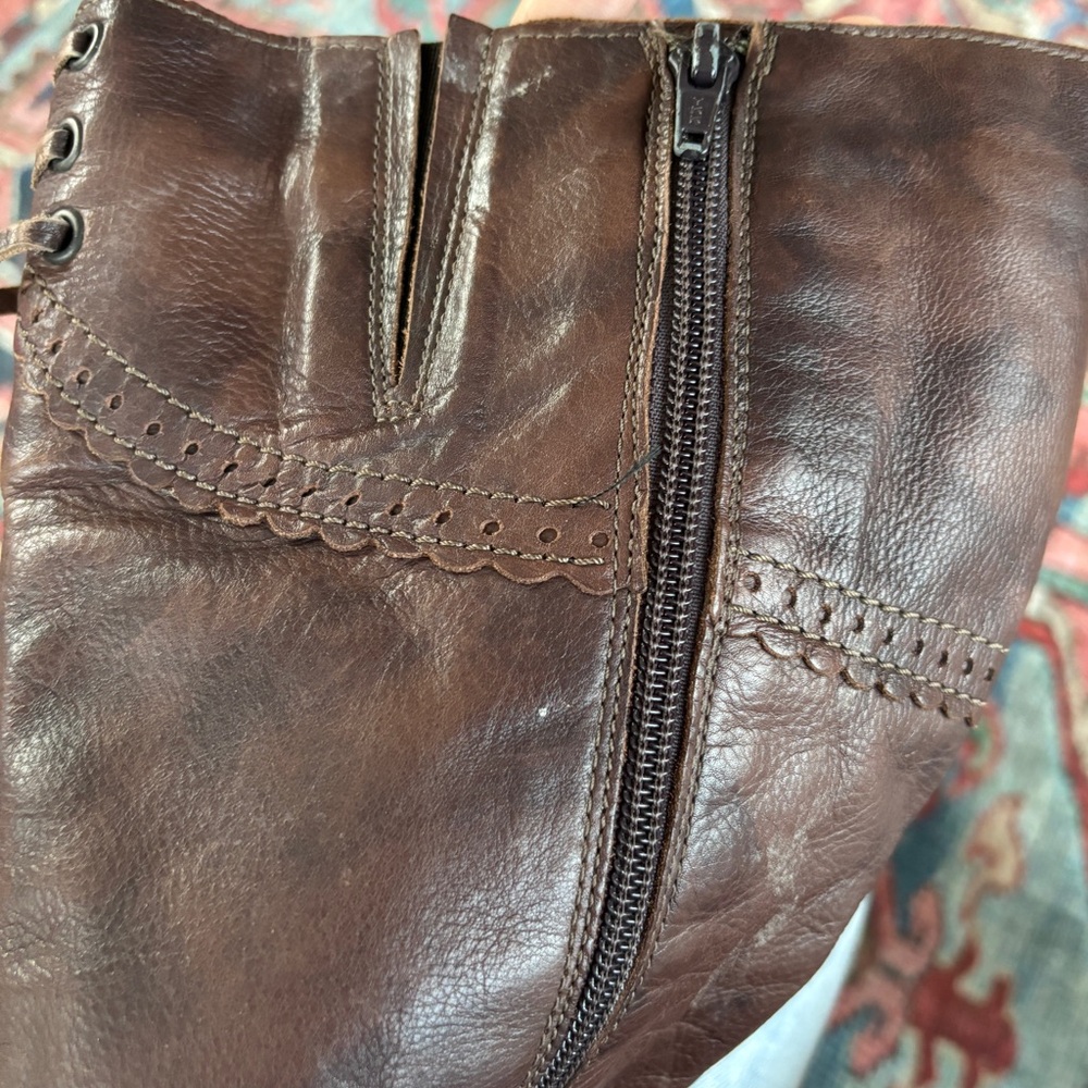 La Canadienne Made in Canada Brown Leather Women's Boots with Kitten Heel, 10 - Picture 5 of 7